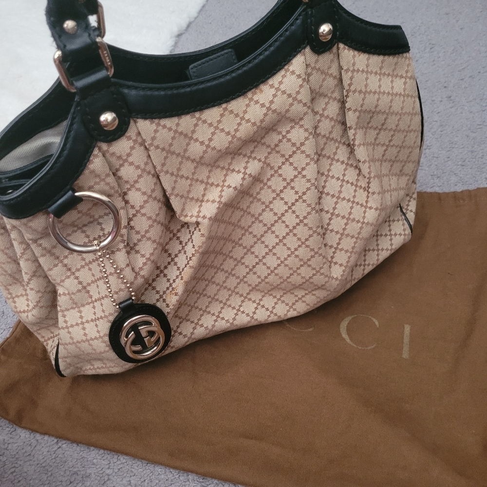 Gucci purse